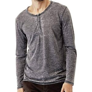 New GUESS Men's T-Shirt With Button Front SZ M